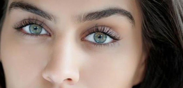 Sağlıklı, Uzun ve Gür Kaşlar İçin Sağlıklı, Uzun ve Gür Kaşlar İçin