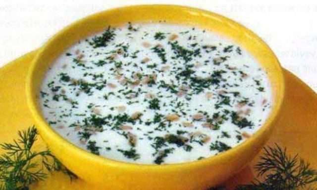 Soğuk Ayran Aşı Çorbası