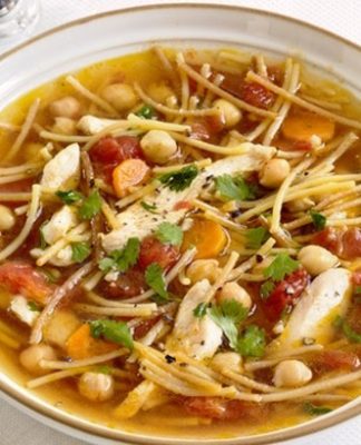 Tavuklu Nohut Çorbası